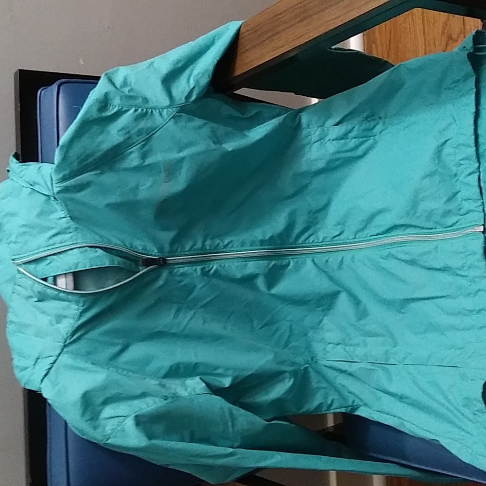 Columbia Rain Jacket, womens size Small